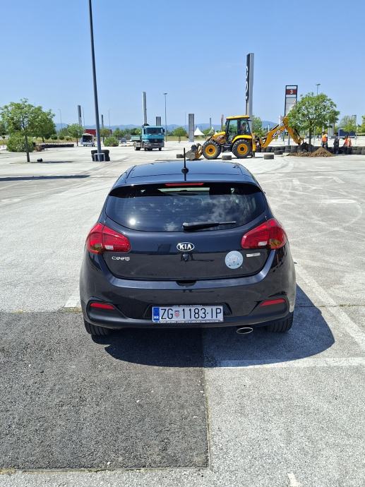 Kia Ceed (cee'd) 1,6 CRDi, fotografija 6