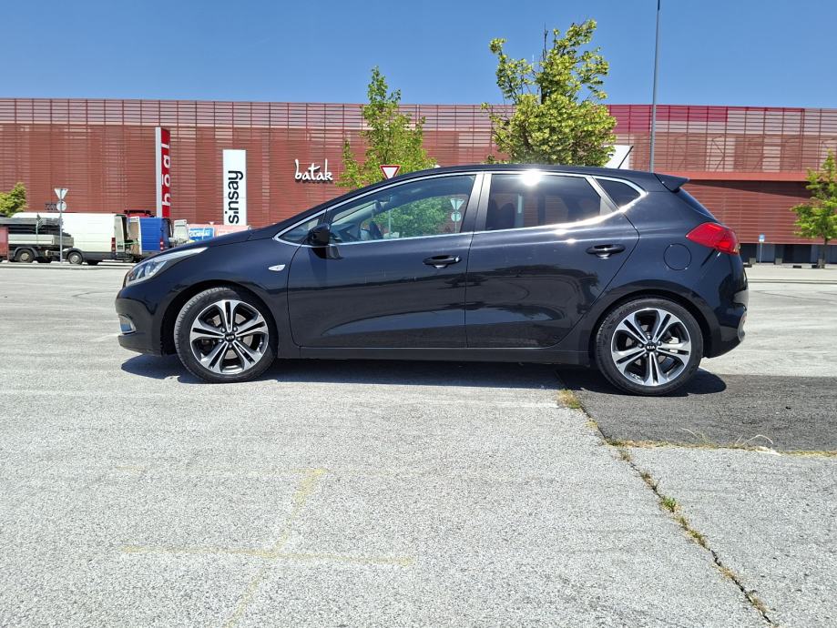 Kia Ceed (cee'd) 1,6 CRDi, fotografija 8