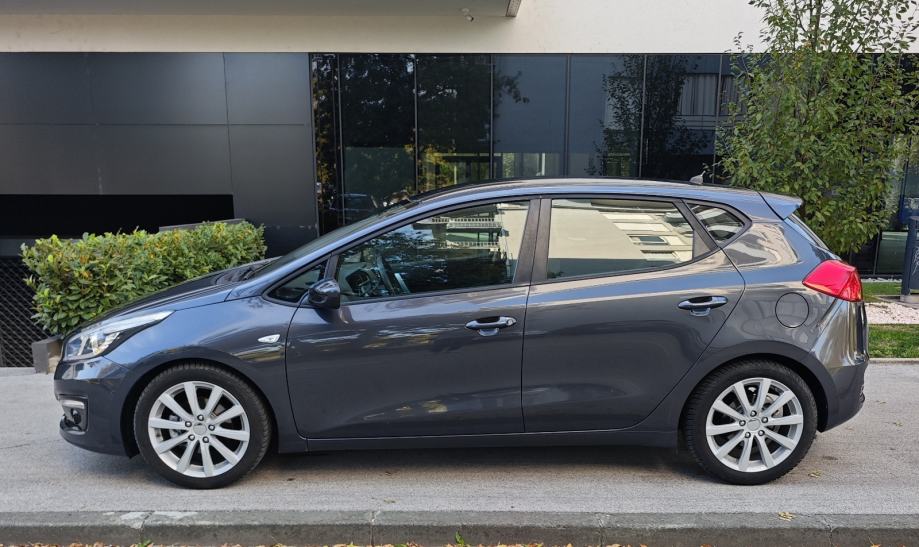 Kia Ceed 1,6 CRDi, kamera, navig, kao NOV, fotografija 3