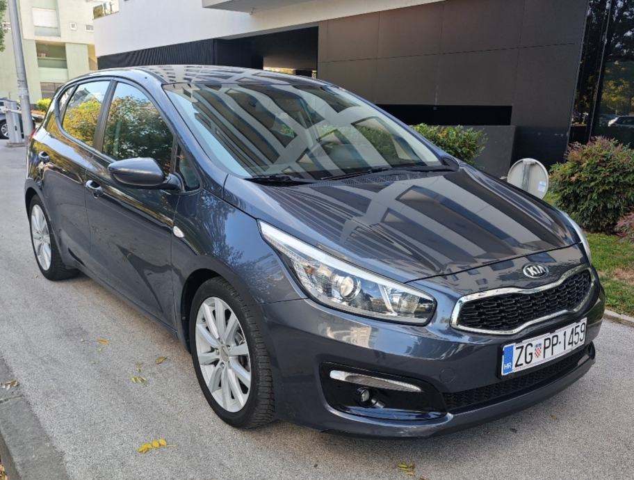 Kia Ceed 1,6 CRDi, kamera, navig, kao NOV, fotografija 6