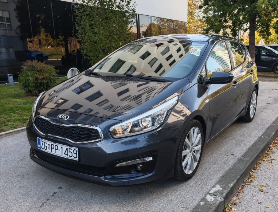 Kia Ceed 1,6 CRDi, kamera, navig, kao NOV, fotografija 18