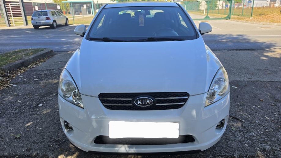 Kia Ceed (cee'd) 1,6 ---PLIN---ZAMJENA SKUPLJE/JEFTINIJE, fotografija 9