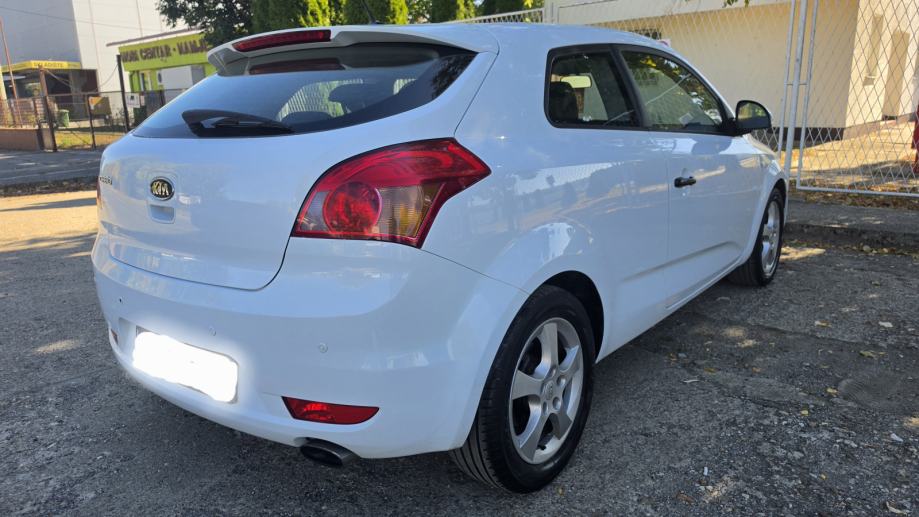 Kia Ceed (cee'd) 1,6 ---PLIN---ZAMJENA SKUPLJE/JEFTINIJE, fotografija 2