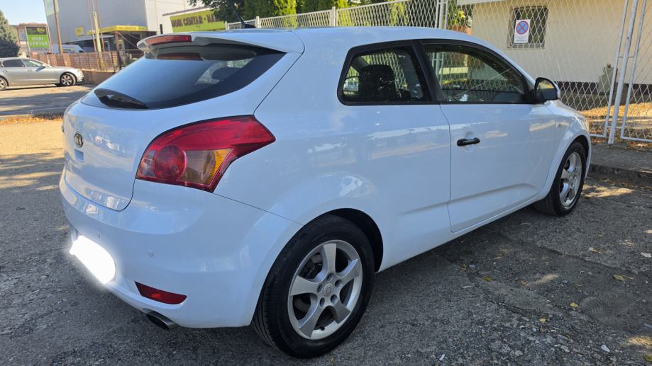Kia Ceed (cee'd) 1,6 ---PLIN---ZAMJENA SKUPLJE/JEFTINIJE, fotografija 11