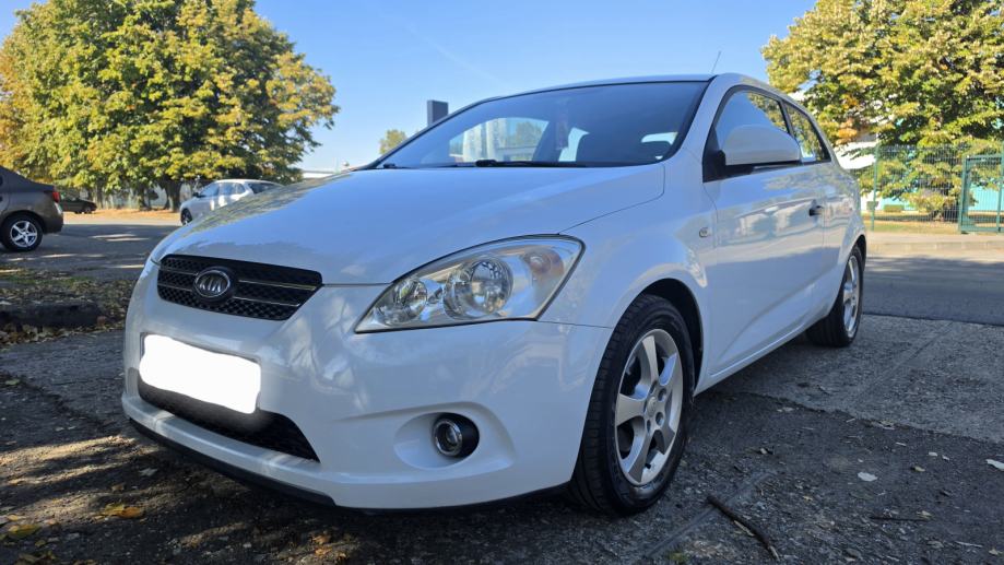 Kia Ceed (cee'd) 1,6 ---PLIN---ZAMJENA SKUPLJE/JEFTINIJE, fotografija 15