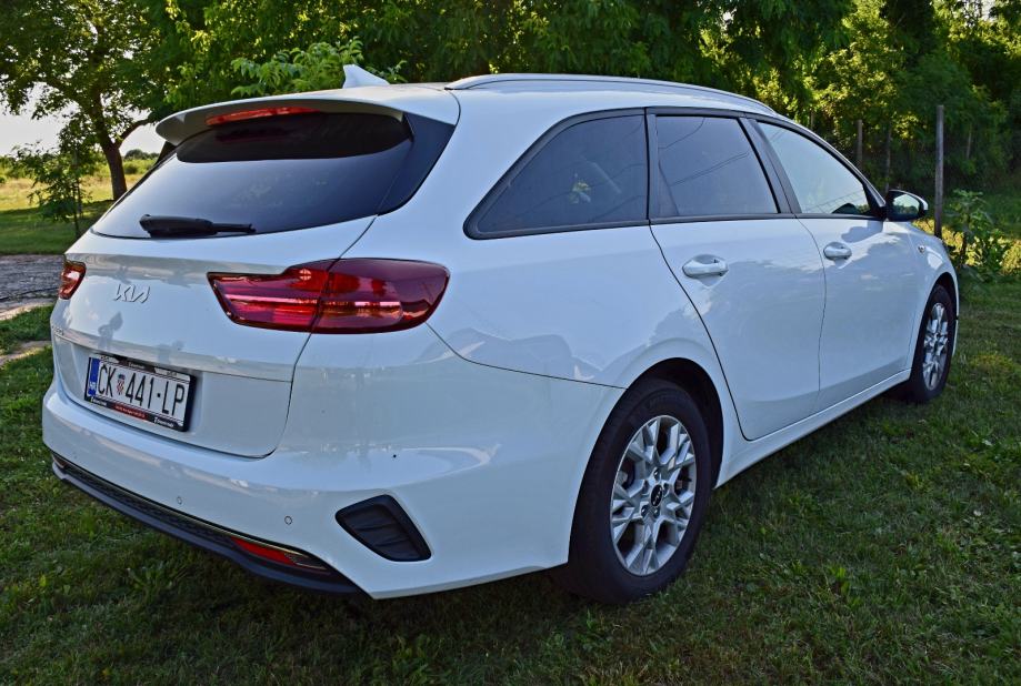 Kia Ceed (cee'd) Sportswagon 1.0 T-GDI, fotografija 6