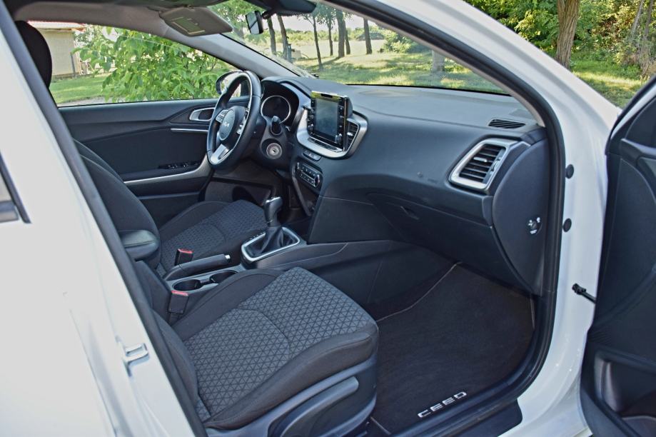 Kia Ceed (cee'd) Sportswagon 1.0 T-GDI, fotografija 8