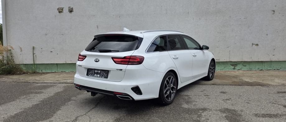 Kia Ceed (cee'd) Sportswagon 1,6 automatik, pogled izvana - slika 4