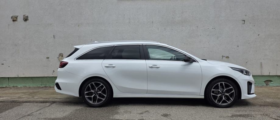 Kia Ceed (cee'd) Sportswagon 1,6 automatik, pogled izvana - slika 5