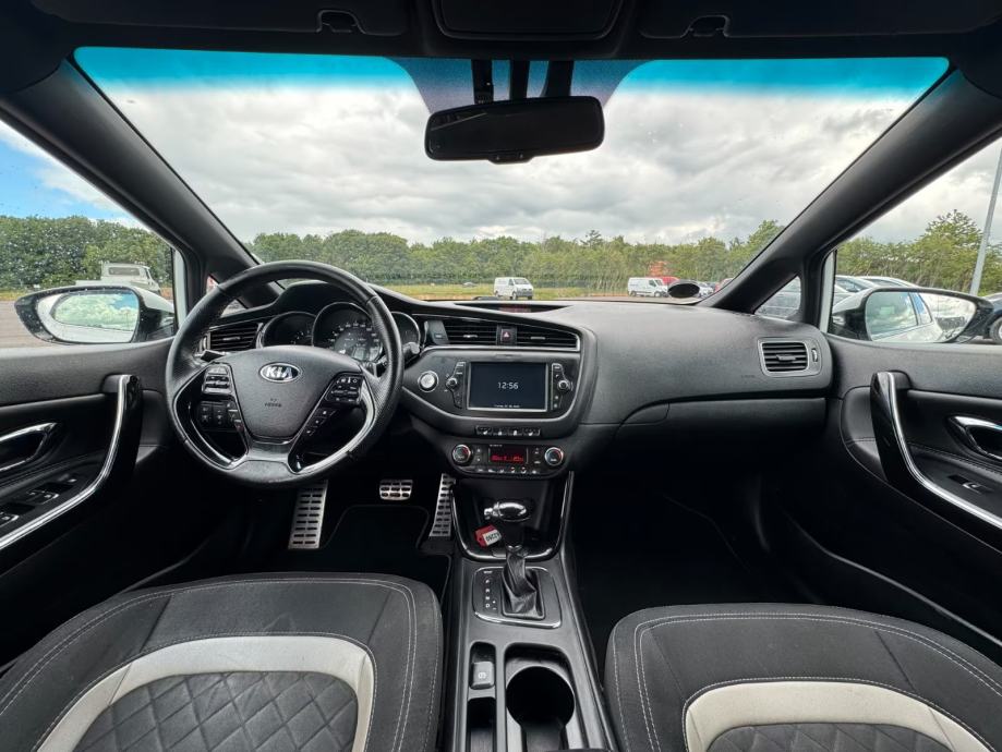 Kia Ceed (cee'd) Sportswagon 1,6 CRDi automatik, fotografija 12