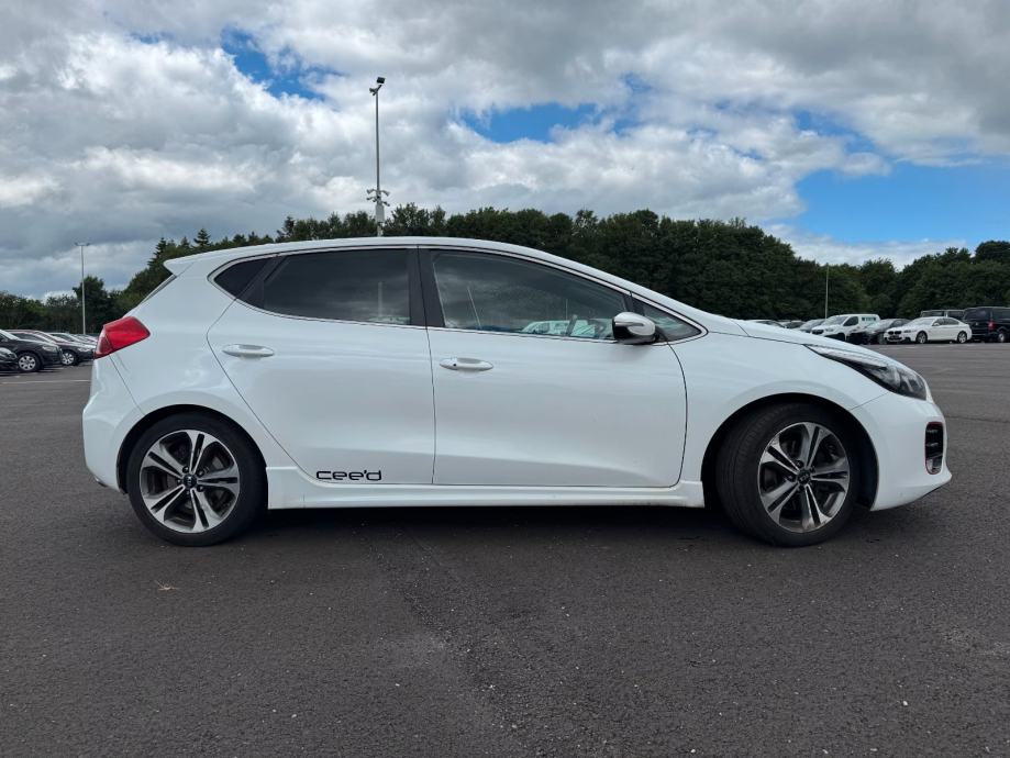 Kia Ceed (cee'd) Sportswagon 1,6 CRDi automatik, fotografija 11