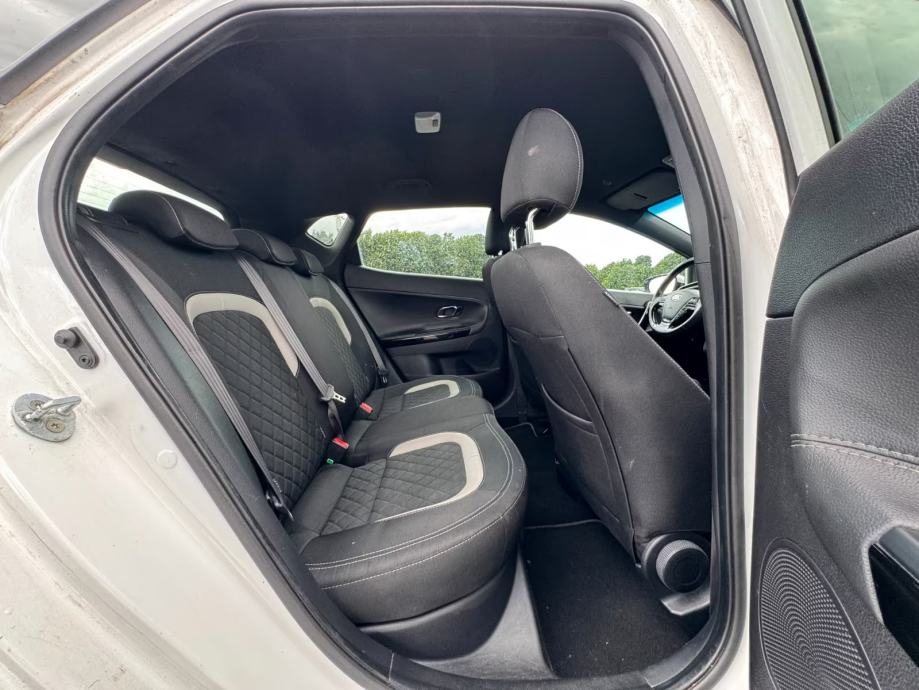 Kia Ceed (cee'd) Sportswagon 1,6 CRDi automatik, fotografija 4