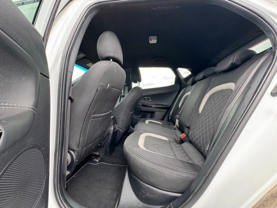 Kia Ceed (cee'd) Sportswagon 1,6 CRDi automatik, fotografija 3