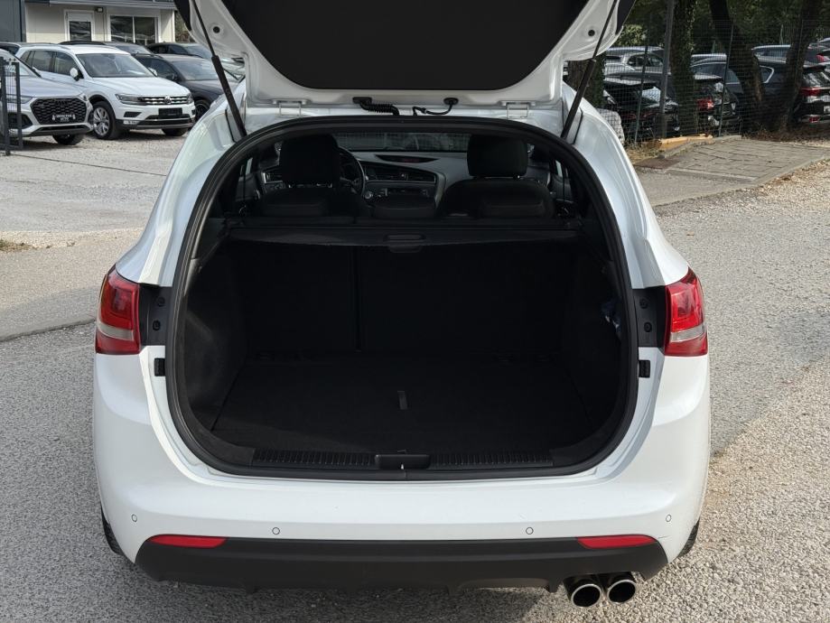 KIA CEED Sportswagon 1.6 CRDi 2017. Godina **GT - LINE** - KAM, ALU.., fotografija 7