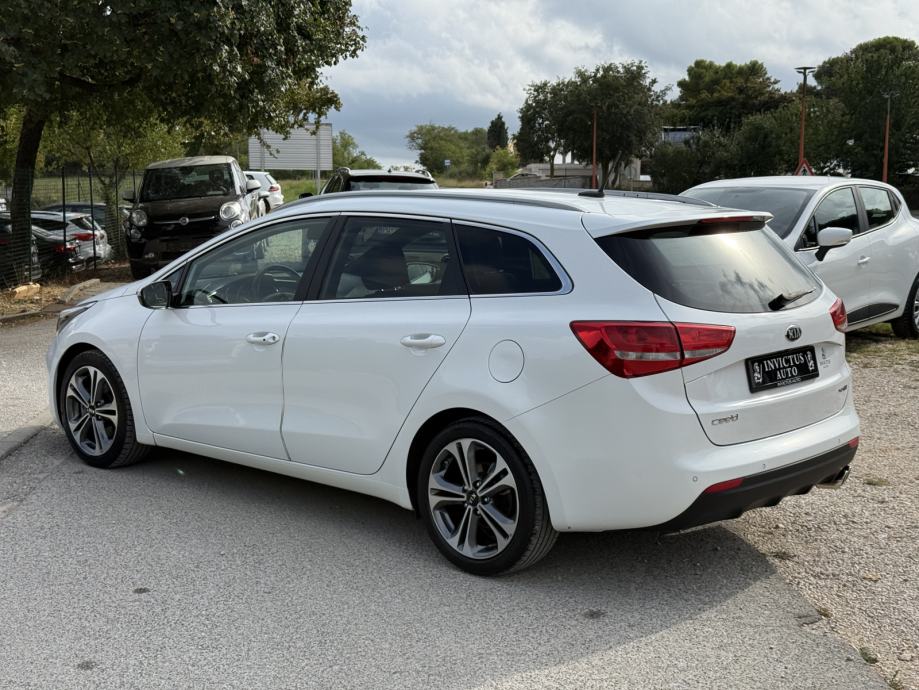 KIA CEED Sportswagon 1.6 CRDi 2017. Godina **GT - LINE** - KAM, ALU.., fotografija 6