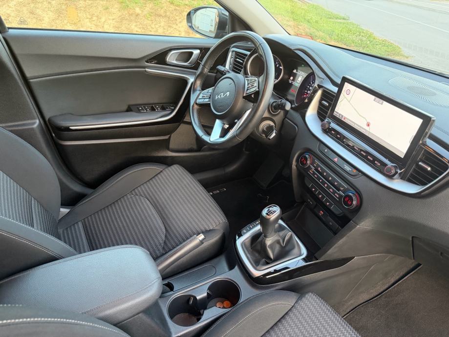 Kia Ceed (cee'd) Sportswagon 1.6 CRDI, fotografija 16