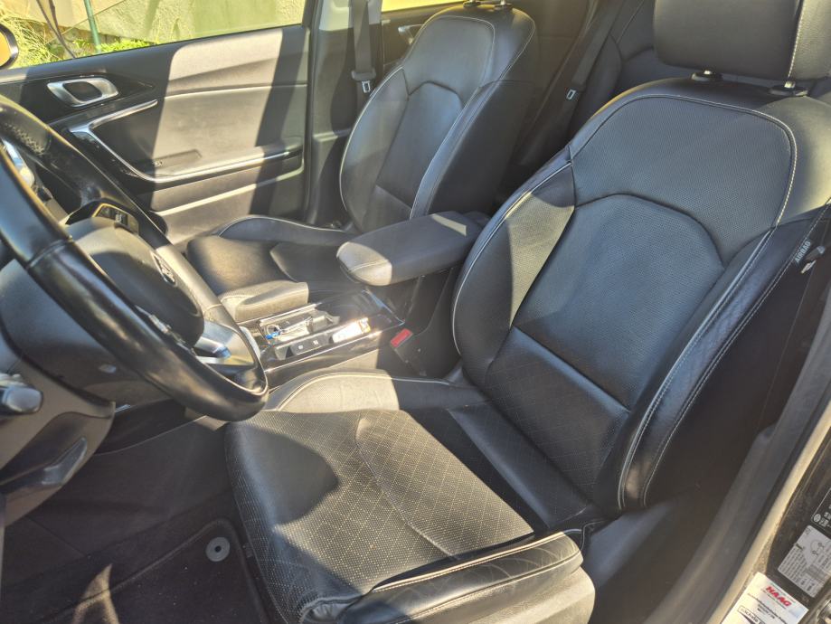 Kia Ceed (cee'd) Sportswagon 1,6 CRDi, fotografija 8
