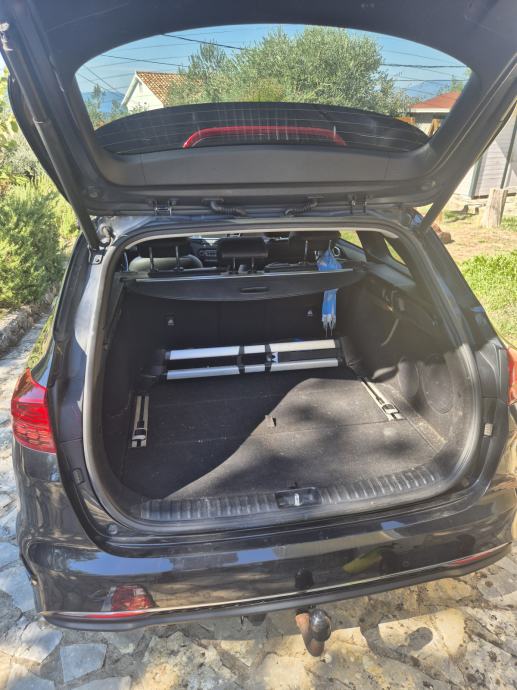 Kia Ceed (cee'd) Sportswagon 1,6 CRDi, fotografija 13
