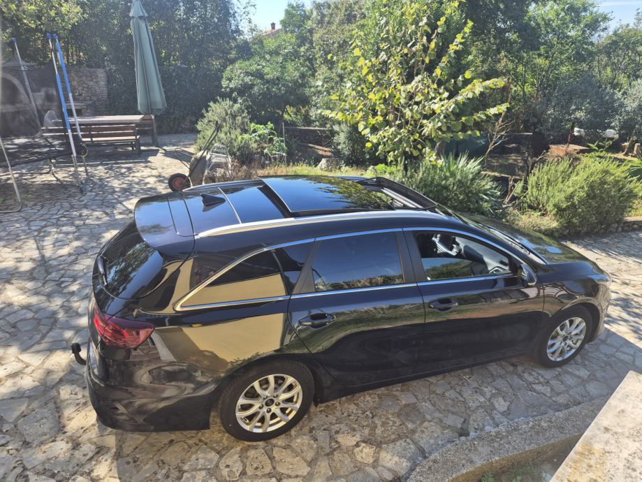 Kia Ceed (cee'd) Sportswagon 1,6 CRDi, fotografija 14