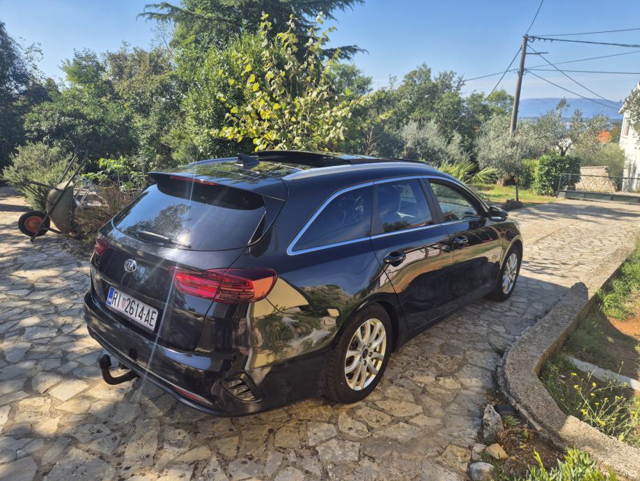Kia Ceed (cee'd) Sportswagon 1,6 CRDi, fotografija 5