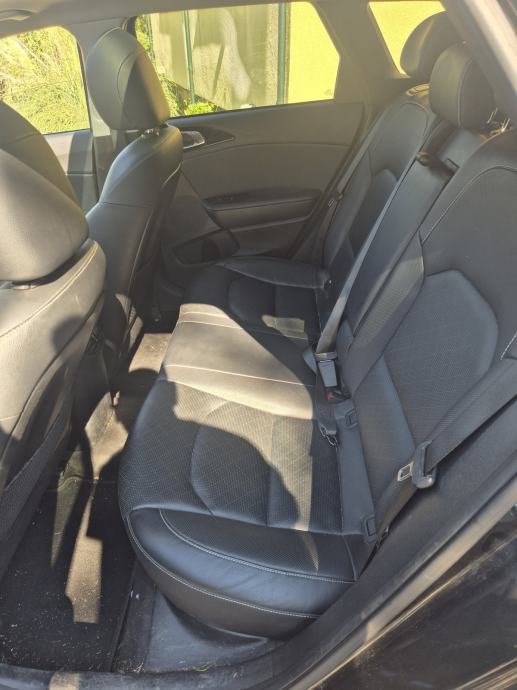 Kia Ceed (cee'd) Sportswagon 1,6 CRDi, fotografija 12