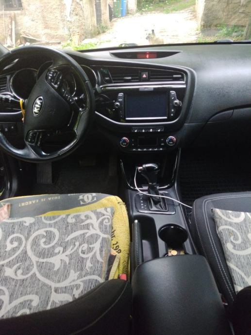 Kia Ceed (cee'd) Sportswagon 1,6 CRDi, fotografija 7