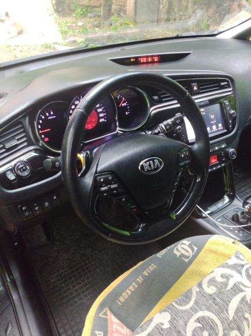 Kia Ceed (cee'd) Sportswagon 1,6 CRDi, fotografija 4