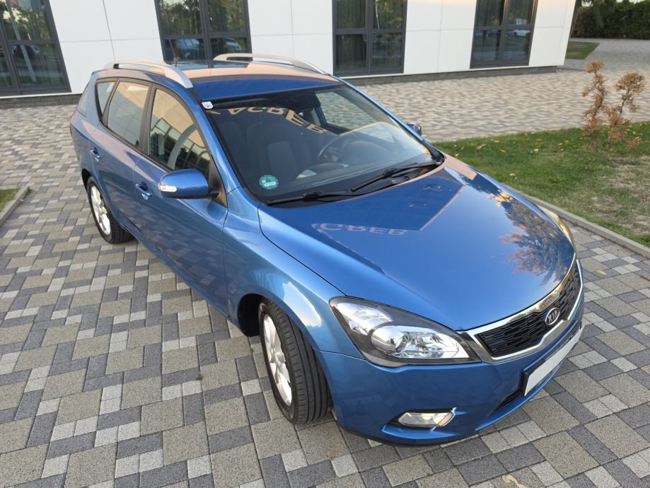 Kia Ceed Sportswagon 1,6 CRDi **PLATINUM**DIG.KLIMA**ALU**REG 1 GOD**, fotografija 13