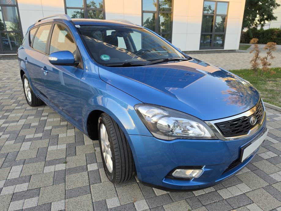 Kia Ceed Sportswagon 1,6 CRDi **PLATINUM**DIG.KLIMA**ALU**REG 1 GOD**, fotografija 14