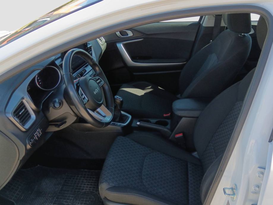 KIA CEED SW 1.5 T-GDI 160 KS *TVORNIČKO JAMSTVO*, fotografija 12