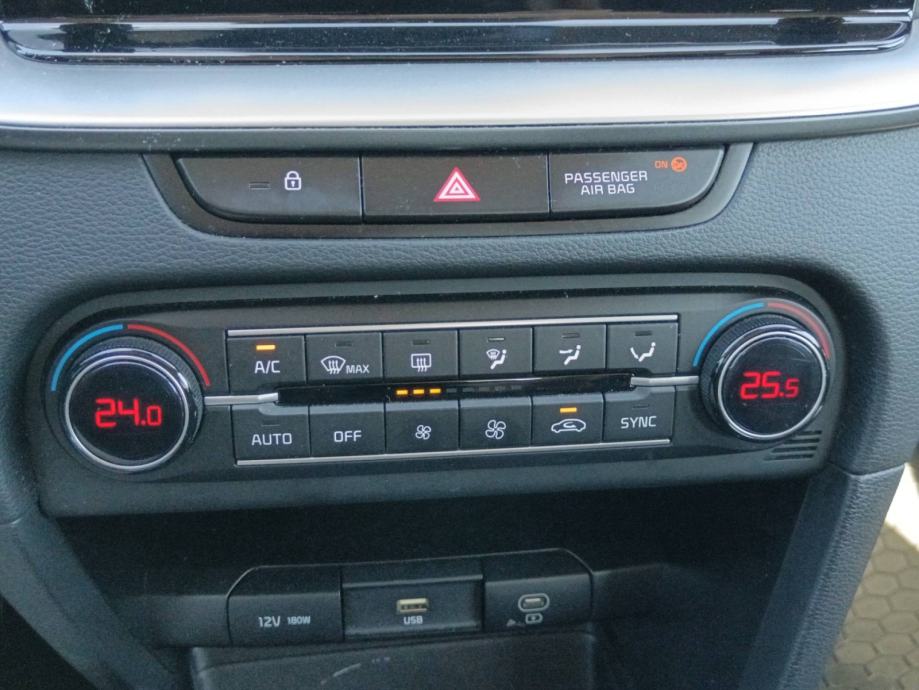 KIA CEED SW 1.5 T-GDI 160 KS *TVORNIČKO JAMSTVO*, fotografija 18