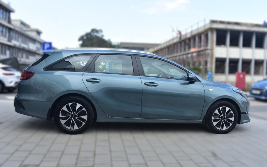 KIA ceed sw 1.5 T-GDI CHAMPION DCT, NAVIGACIJA, JAMSTVO, fotografija 5