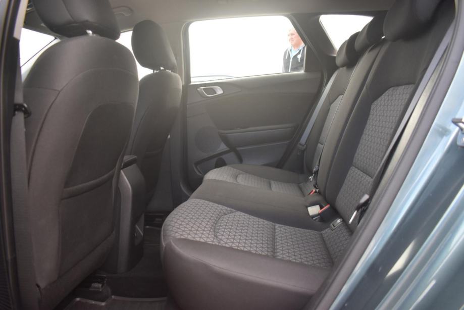 KIA ceed sw 1.5 T-GDI CHAMPION DCT, NAVIGACIJA, JAMSTVO, fotografija 16