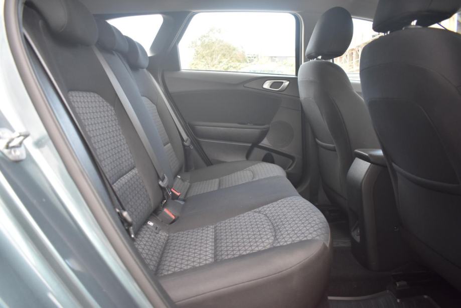 KIA ceed sw 1.5 T-GDI CHAMPION DCT, NAVIGACIJA, JAMSTVO, fotografija 18
