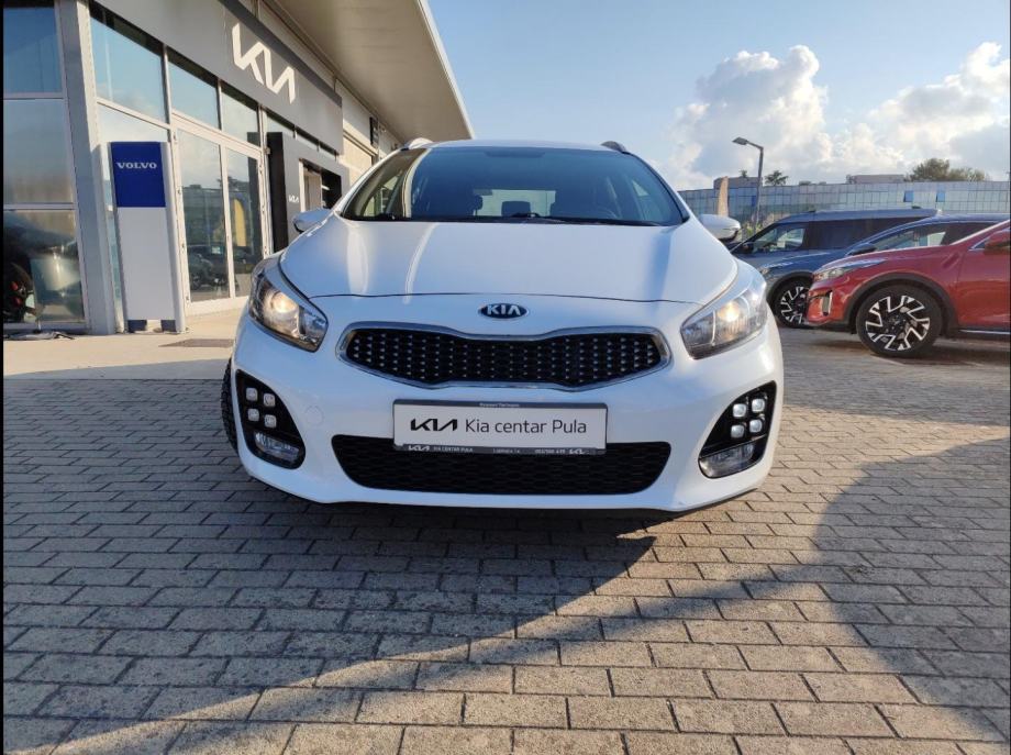 KIA ceed 1.6 CRDI GT-LINE, pogled izvana - slika 2