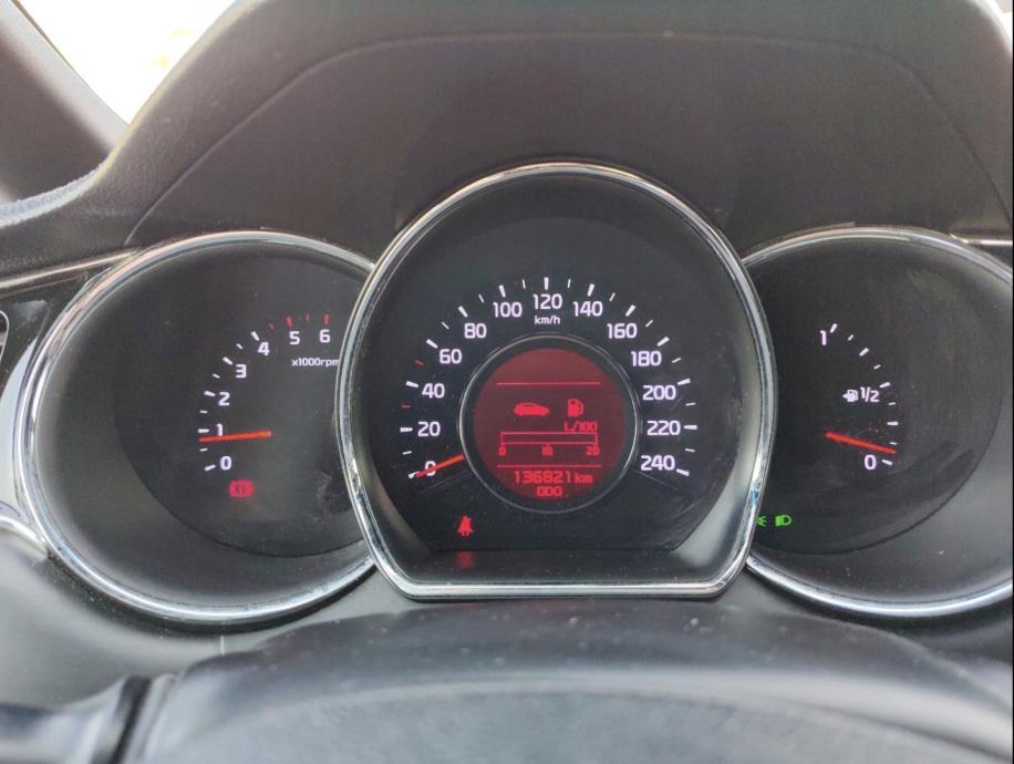 KIA ceed 1.6 CRDI GT-LINE, fotografija 10