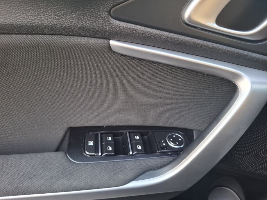 Kia Ceed T-GDI 100KS, 2024.g., NIJE UVOZ! REG 1 G., GARANCIJA!, fotografija 12