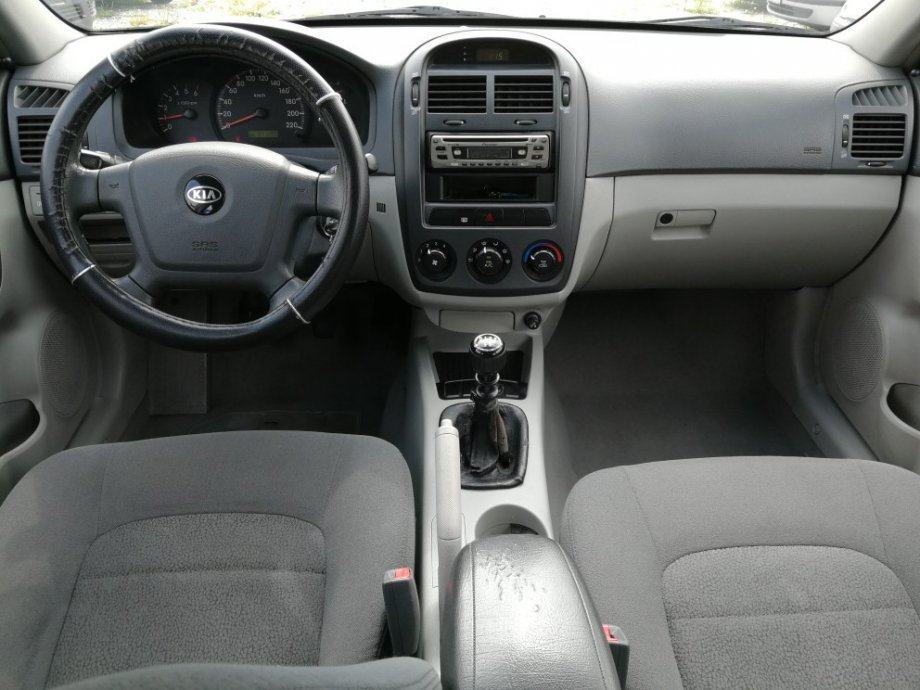 Kia Cerato 1,5 CRDi LX, fotografija 14