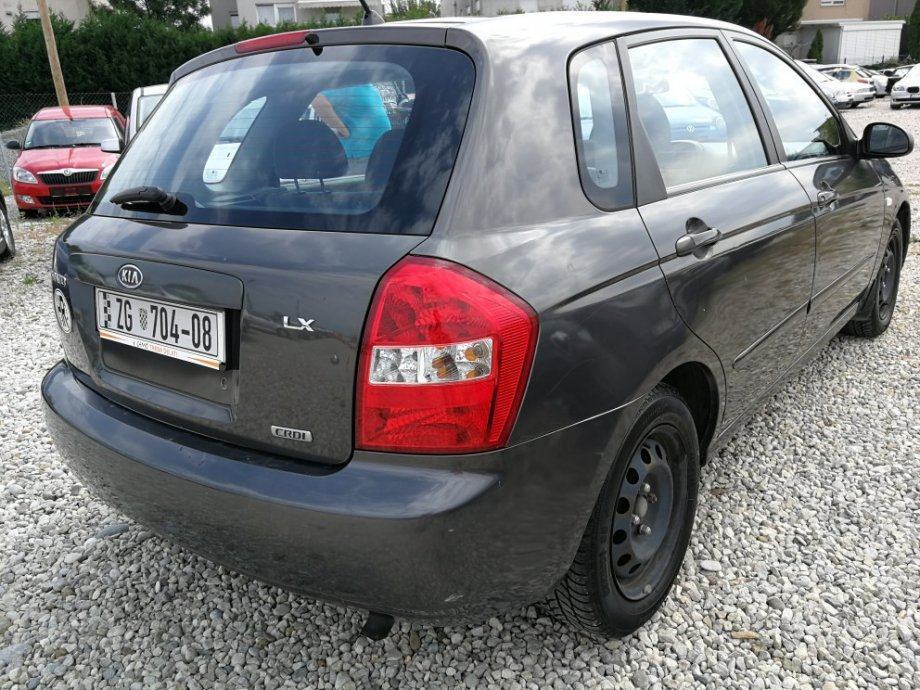 Kia Cerato 1,5 CRDi LX, fotografija 12