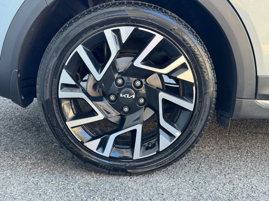 Kia New Ceed 1.5 TGDi, fotografija 8