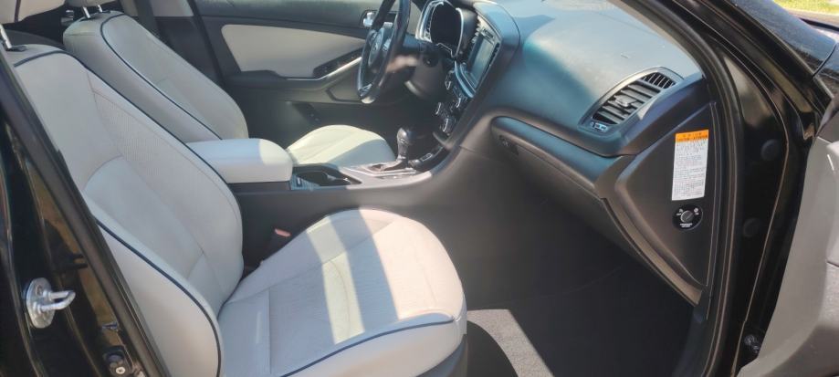 Kia Optima 2,0automatik, fotografija 20