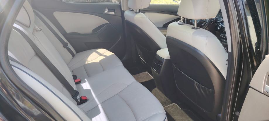 Kia Optima 2,0automatik, fotografija 19