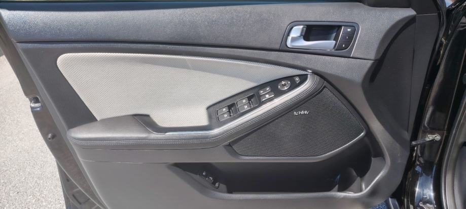 Kia Optima 2,0automatik, fotografija 12