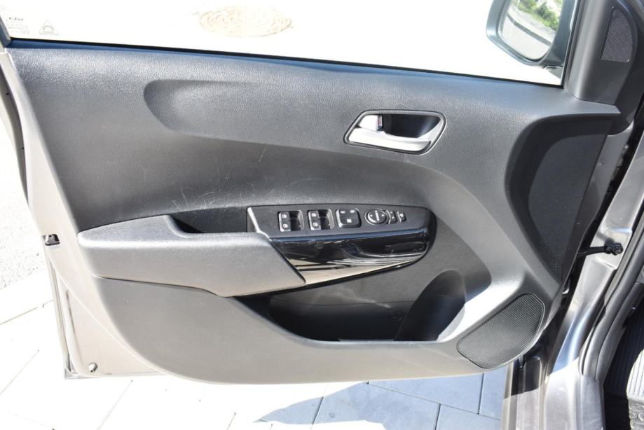 KIA Picanto 1.2 X LINE, STRAŽNJA KAMERA, MULTIFUNKCIJSKI UPRAVLJAČ, TE, fotografija 19