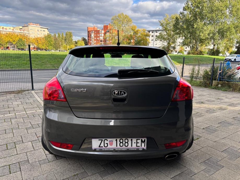 Kia Pro Ceed 1.4 benzin, kupljena u HR., samo 136ooo kilometara!, fotografija 5