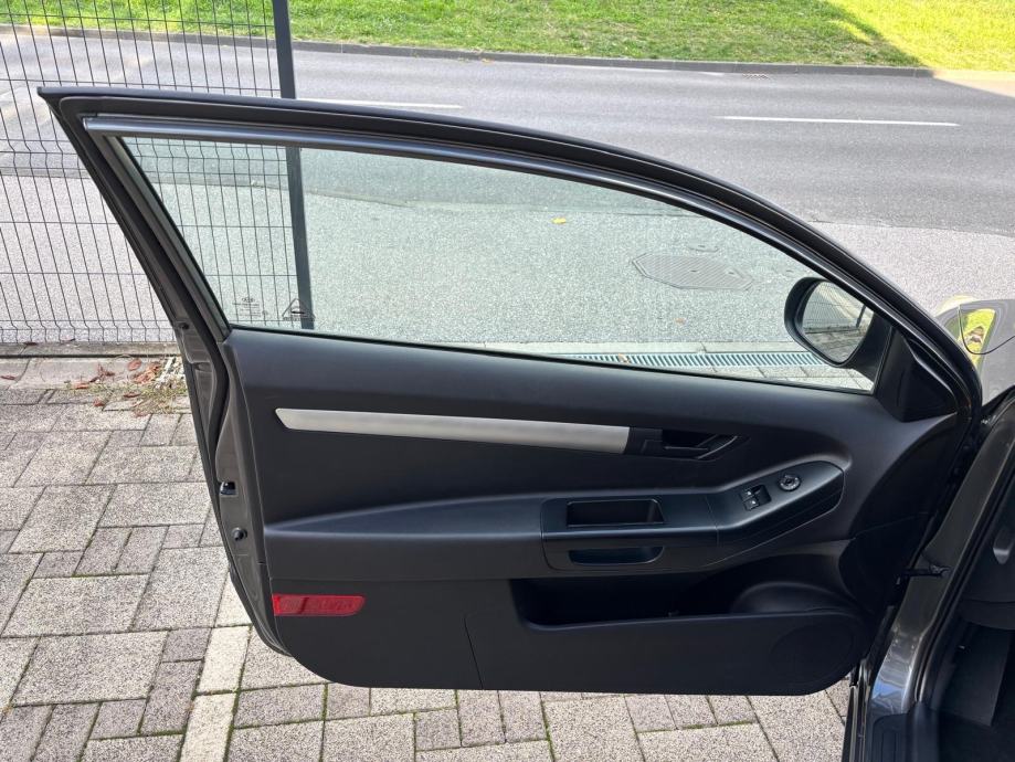 Kia Pro Ceed 1.4 benzin, kupljena u HR., samo 136ooo kilometara!, fotografija 19