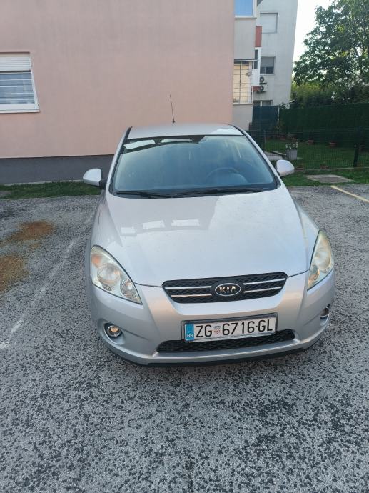 Kia Pro ceed 1,4 LX, fotografija 9