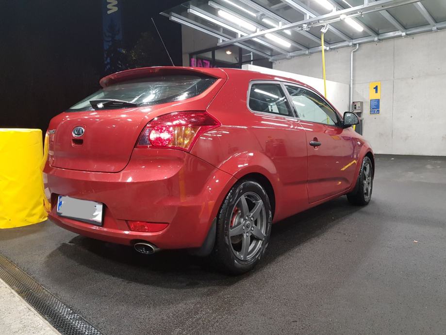 Kia proceed 2010