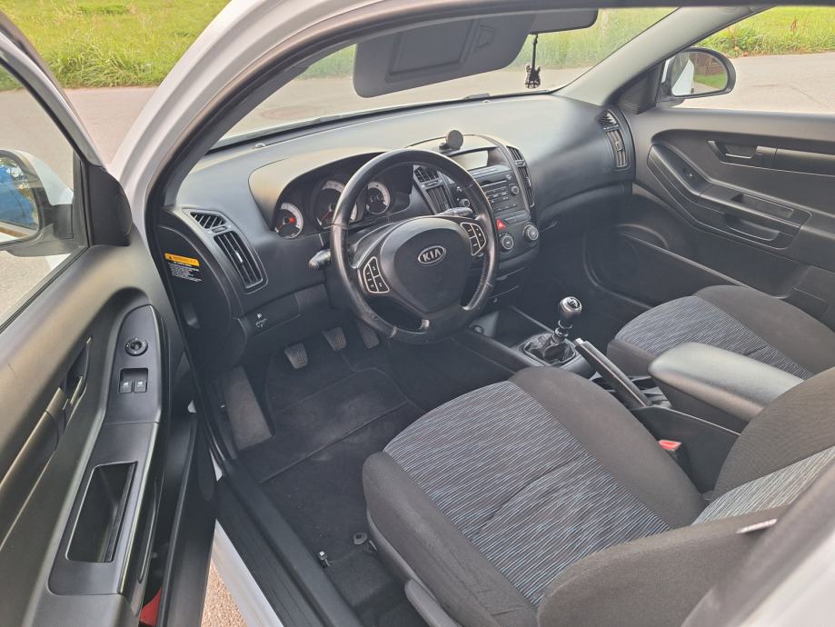 Kia Pro ceed 1,6 LX Sport, fotografija 10