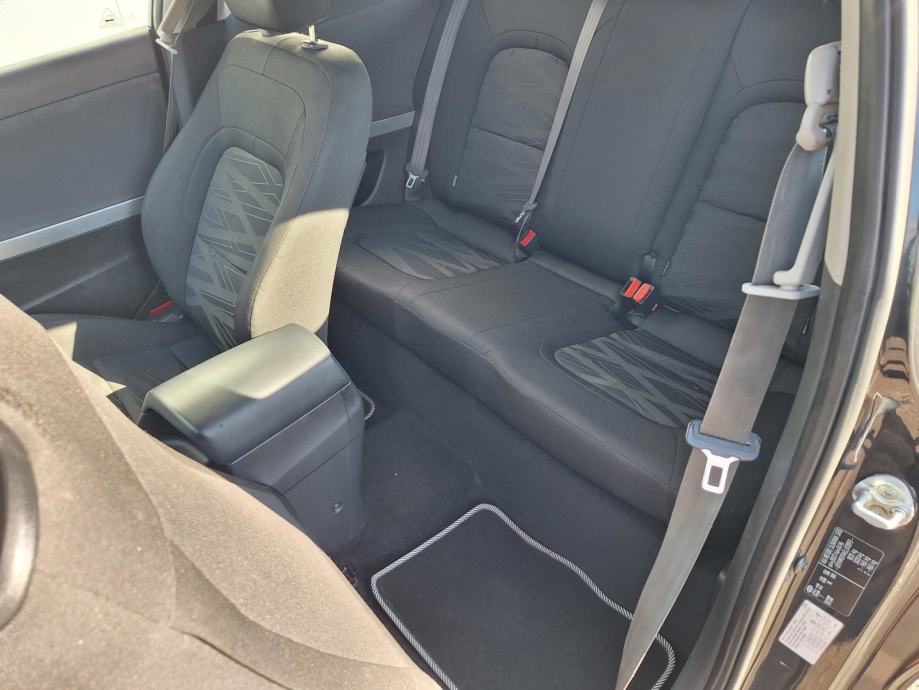 KIA PROCEED 2013. 1,4 BENZIN 169,000km, fotografija 10